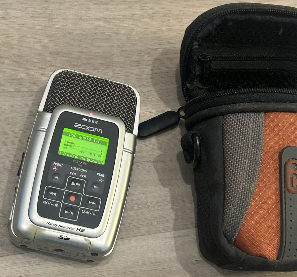 Zoom H2 Handy Recorder Digital MP3 Stereo 4 Kanal Musik Tuner ohne USB Leitung - Bild 2 von 4