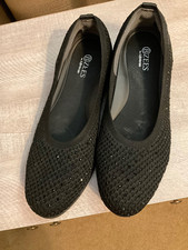 Bzees for Lifestride Women's Kallie Ballet Flat Black 8M with Crystal Beading