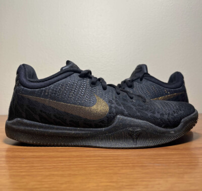 Nike Kobe Mamba Rage Gold Stars Black Size 7 Sneakers 908972 Nike Kobe Mamba Rage Gold Stars Black Size 7 Sneakers 908972