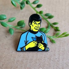 Star Trek Spock Enamel Pin badge - Dr Spock and Cat Trekkie metal pin gift