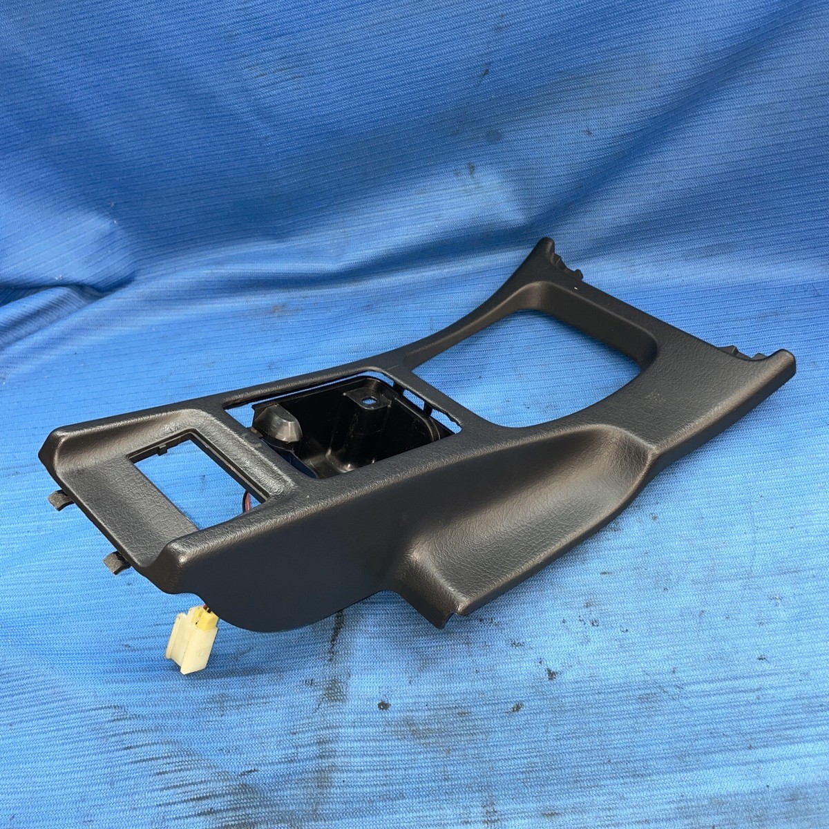 90-96 Nissan 300zx Z32 Automatic Shifter Bezel 9693130P00 Shifter