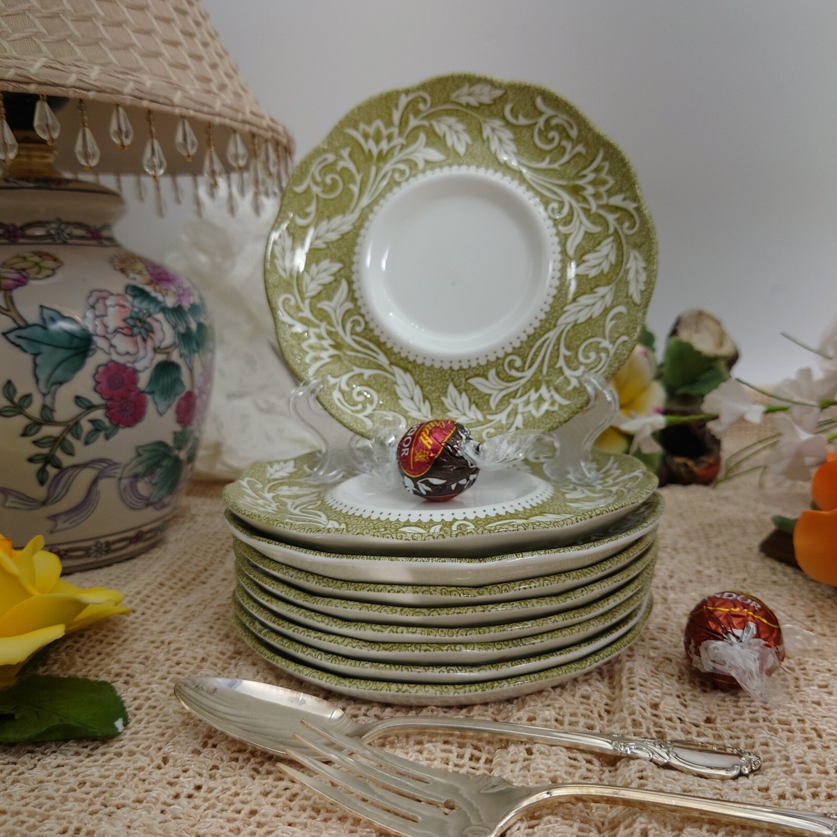 J&G Meakin English Staffordshire Sterling Green Renaissance Plate