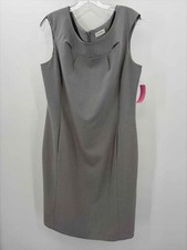 Pre-Owned Calvin Klein Grey Size 14 Knee Length Short Sleeve Dress