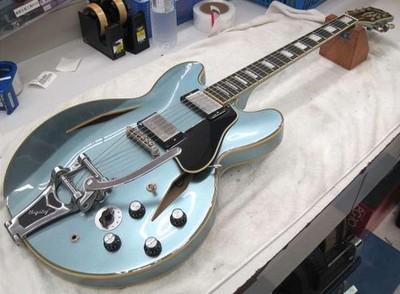 EPIPHONE SHINICHI UBUKATA ES 335 Semi-aco