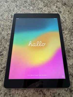 Apple iPad 6th Gen - 9.7'' Display 32GB Wi-Fi Silver Color with Accessories 2018