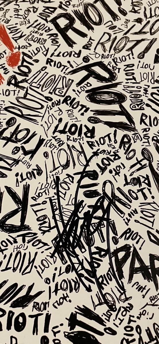 Hayley Williams Paramore Lead Singer Autographed “Riot!”Vinyl JSA