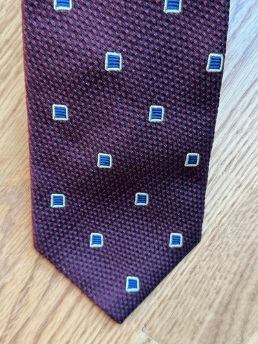 Lands End Men’s Necktie Maroon Geometric 100% Silk USA NWOT 3.5” X 57” - Picture 4 of 4