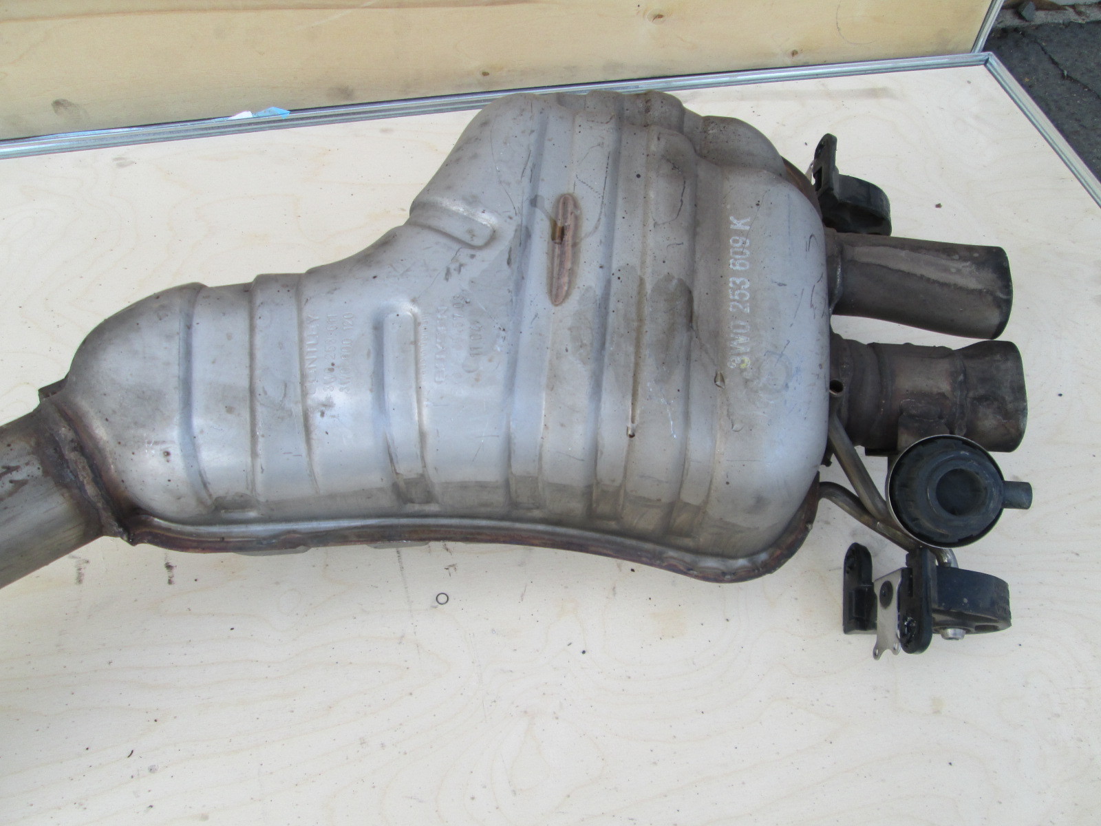 Bentley Continental / GT - LH Rear Exhaust Muffler # 3w0000120
