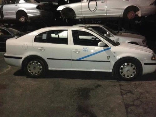 1U0920811 Instrument Panel for SKODA OCTAVIA BERLINA (1U2) Ambiente 2003 611400 - Picture 6 of 10