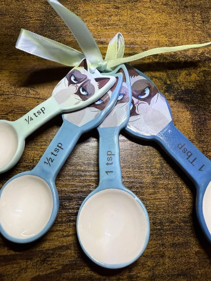 Grumpy Cat Decorative Ceramic Measuring Spoons - Image 2 of 4