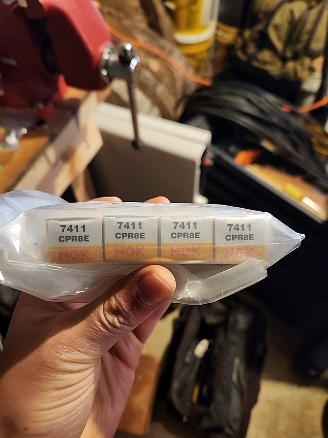 4- Pack NGK Sparkplugs 7411 CPR8E 0217-799