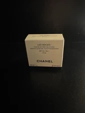 Chanel Les Beiges Touche De Teint Healthy Glow Foundation #20