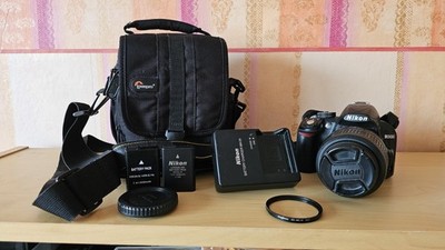 Nikon D3100 Spiegelreflexkamera mit  Nikon AF-S Nikkor DX Wenig Benutzt Top