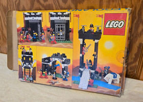 LEGO 6059 Castle: Knight's Stronghold  - 100% w/box & manual