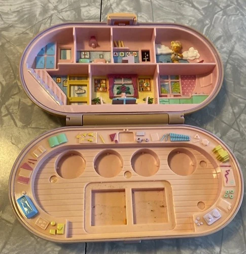 Polly Pocket Stamper School Stamp Classroom Set Compact w/Figure