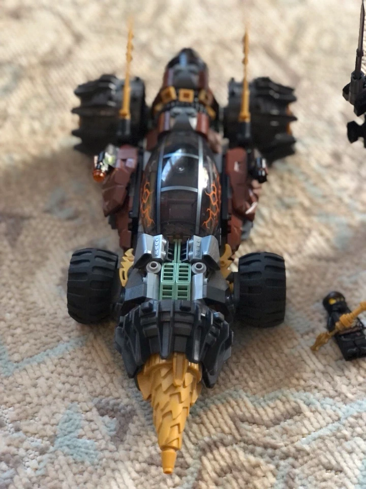 LEGO Ninjago 70669 Cole's Earth Driller, Foto 3 von 4