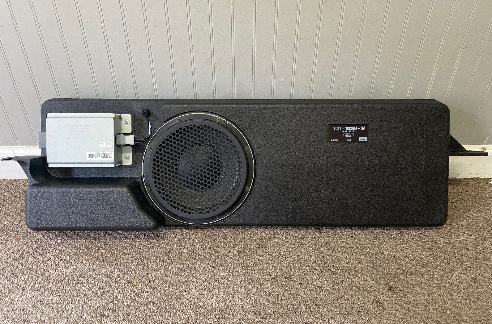2006 ford f250 subwoofer box