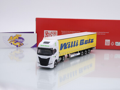 Herpa 317931 # Iveco S-Way LNG Gardinenplanen-Sattelzug '' Willi Betz '' 1:87 NEU