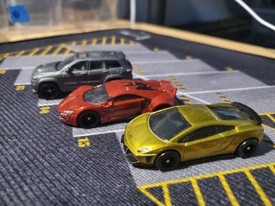   HOTWHEELS FAST & FURIOUS LOOSE LOT OF 3 LAMBORGHINI, LYKAN , & JEEP  