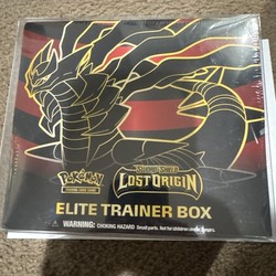 Pokémon TCG: Sword & Shield Lost Origin Elite Trainer Box
