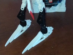 LEGO BIONICLE Set 8916, Takadox (2007) WITH BOX and NO INSTRUCTIONS + SQUIDS