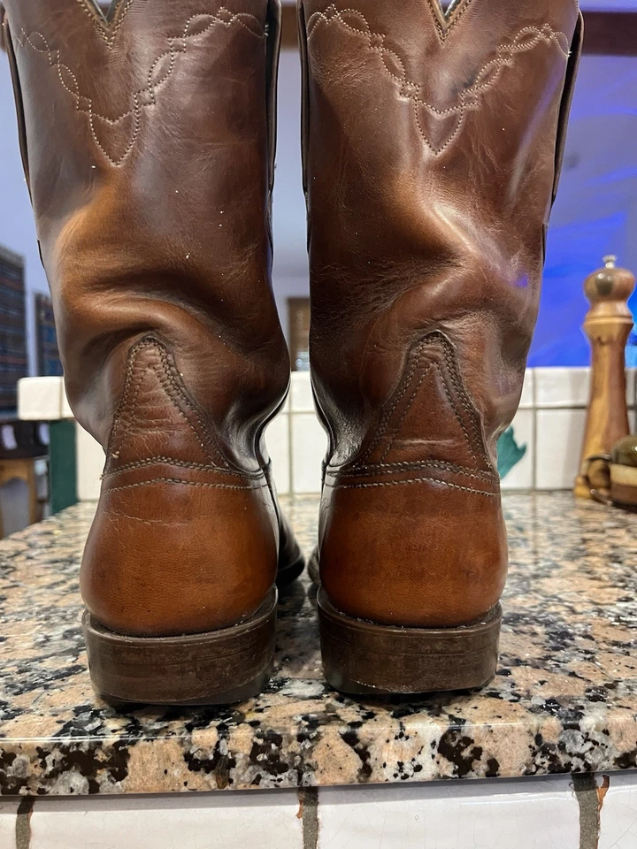 Lucchese Classics Handmade L3512RR Brown Oiled Cowhide Ropers Size 9.5D - Image 3 of 4