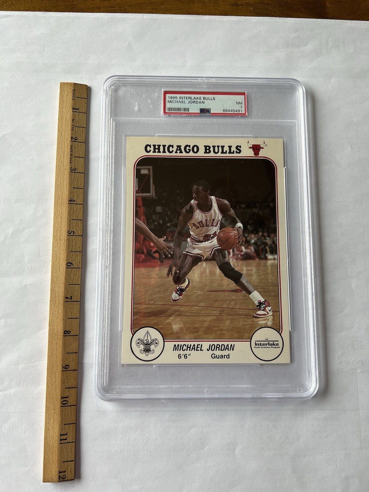1985 INTERLAKE CHICAGO BULLS MICHAEL JORDAN PSA 7 NEAR MINT ROOKIE CARD