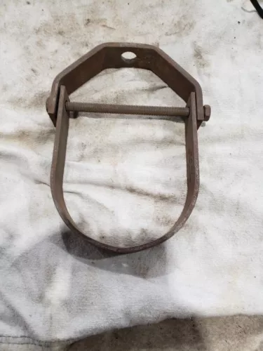 Erico 400 series Clevis Pipe Hanger 4" Pivoting Threaded-Rod-Mount Loop