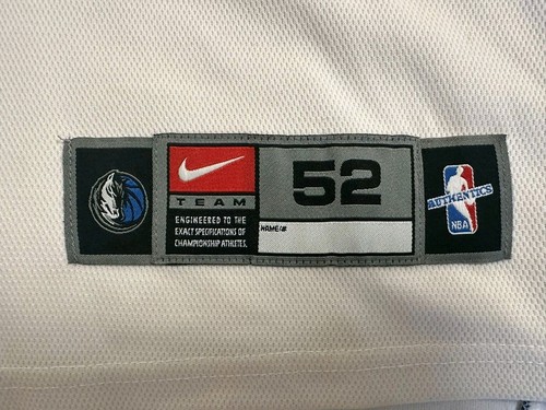 Nike Dirk Nowitzki Dallas Mavericks Authentic Basketball NBA Jersey sz. 52 vtg - Picture 6 of 13