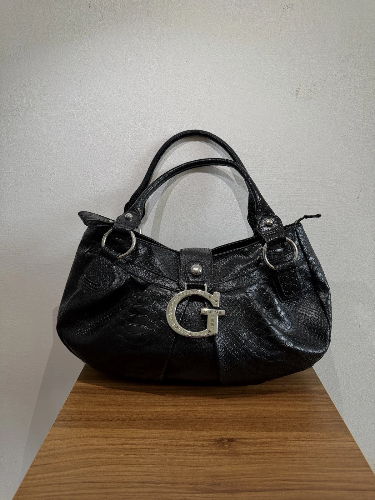 GUESS BLACK ASTORIA Patent LEATHER SHOULDER BAG CROCODILE Purse Logo Sling Lg