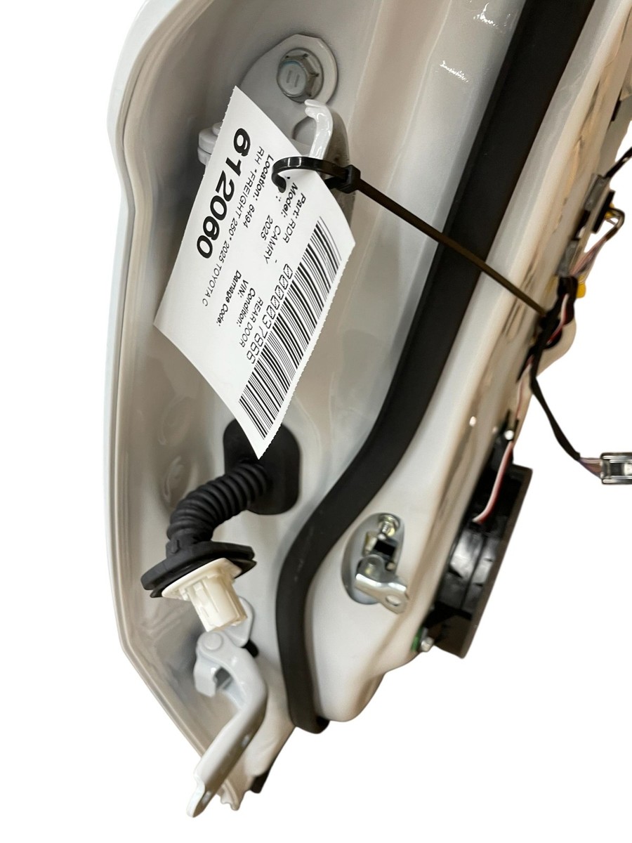 2025 TOYOTA CAMRY REAR RIGHT DOOR ASSEMBLY W/ GLASS WIND CHILL