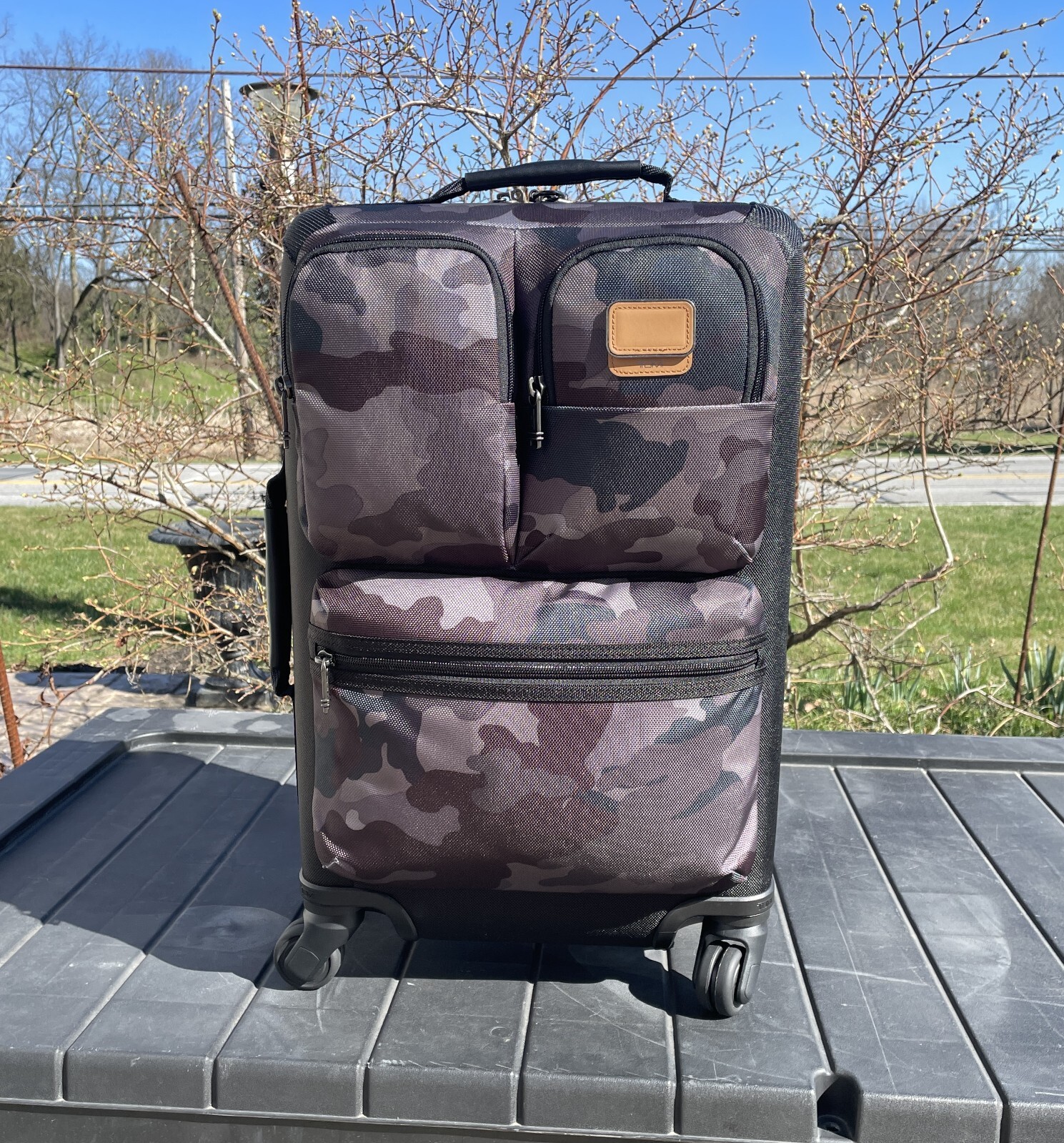 NWT TUMI BRILEY INTERNATIONAL CAMO 4 WHEEL EXPANDABLE CARRYON SUITCASE