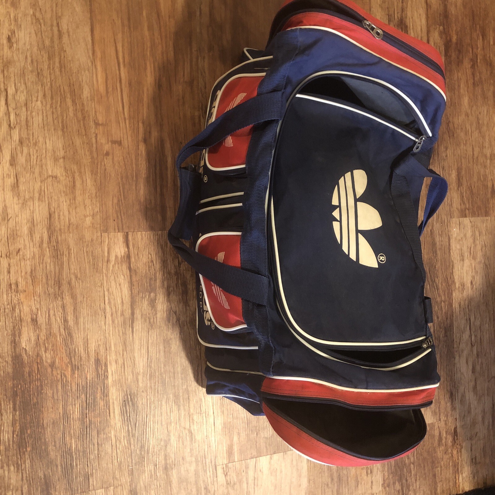 Adidas Original Medium Duffle Bag gym travel carry on… Gem