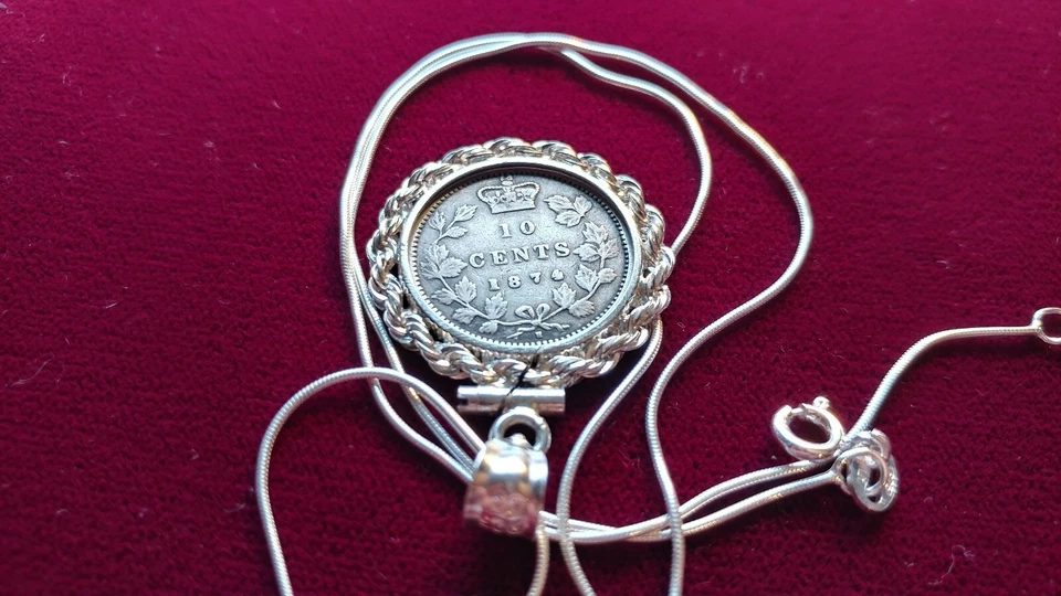 Raro colgante Victoria de plata canadiense .925 de 1874 en cadena de plata italiana 925 de 18" Foto 2 de 4