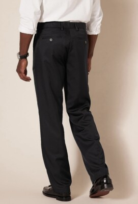 NWT Amazon Essentials Men Classic-Fit Expandable 32x34 Flat-Front Dress Pant