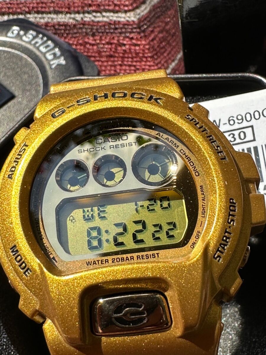 New Casio G-Shock Dw-6900Gd Gold watch dw-6900 limited New Casio G-Shock Dw-6900Gd Gold watch dw-6900 limited