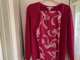 Woman&rsquo;s Victoria Secret Red  Top Red White Long Pants Piece Pajamas Set Sz M