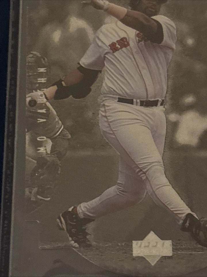 1997 UPPER DECK STAR ATTRACTIONS DIE CUT MO VAUGHN #SA20 NM ⚾️⚾️⚾️REDSOX - Image 2 of 4