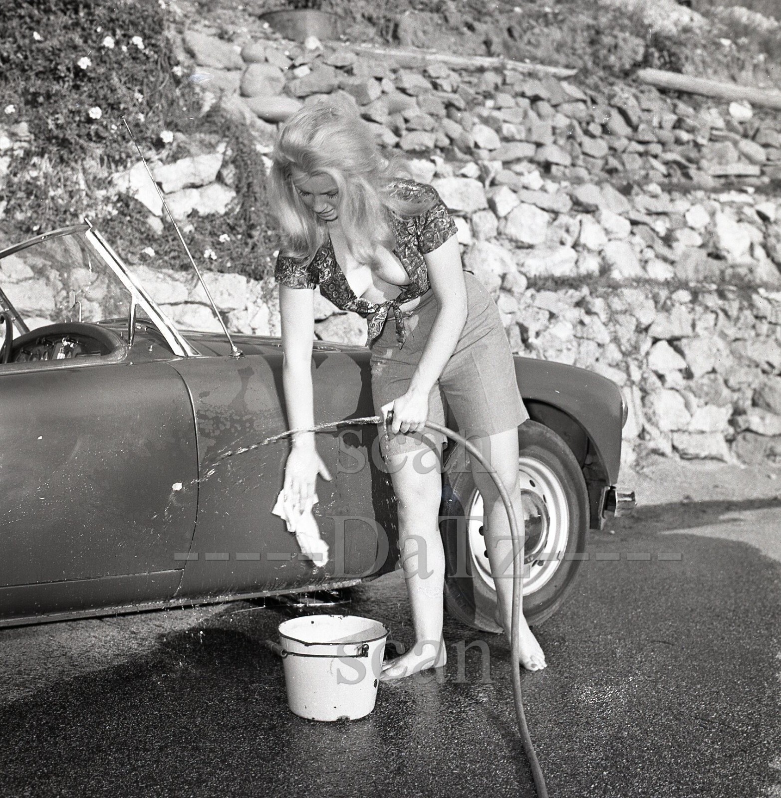 1960s Ron Vogel Negative-nude blonde pinup girl Sue McDonald-cheesecake