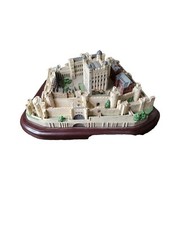 Lenox Great Castle Of The World “TOWER OF LONDON” 1995 