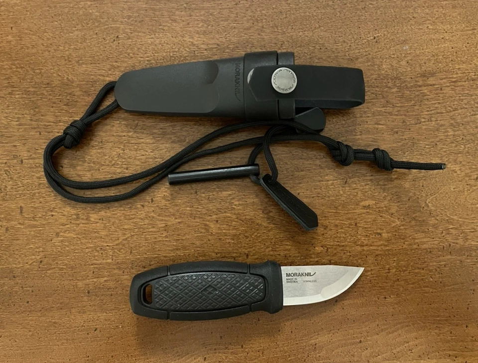 Cuchillo de hoja fija MoraKniv Eldris negro/Kit de inicio de fuego - AimPoint promocional Foto 3 de 3