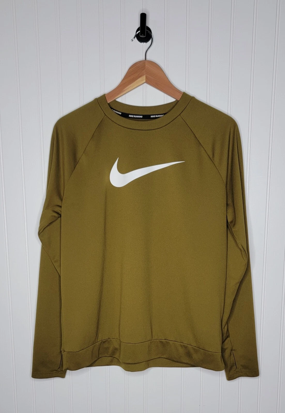 Nike Running Swoosh Long Sleeve Crew Neck Shirt Thumbholes Women’s Size Large