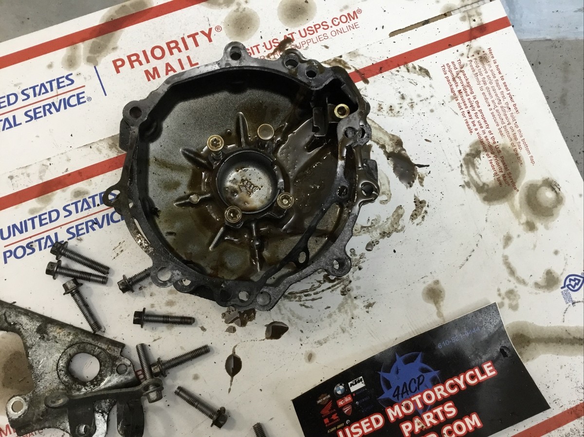 07-08 KAWASAKI ZX6R STATOR COVER WITH BOLTS | eBay