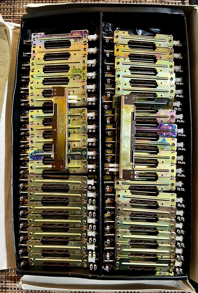 Single Slide Potentiometer Fader / Slider - 10k Lin - 75mm lang RUWIDO NOS 38 PCS - Bild 4 von 4