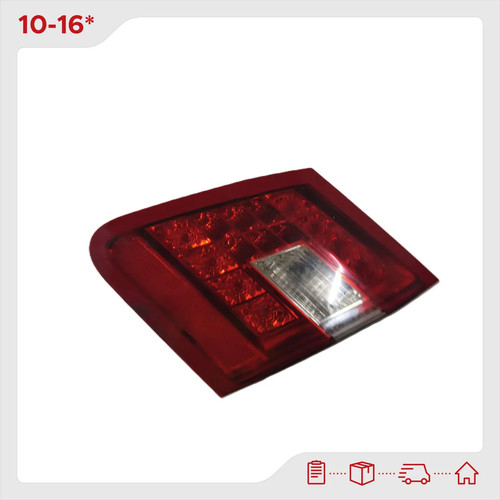 Mercedes-Benz E-Class Hintere innere Heckklappenleuchte Rechts 2011 Saloon 4/5dr