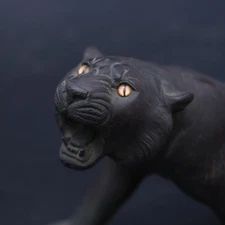 Antique Japanese Meiji period Bronze Tiger signed 塚原常光 joko Tsukahara