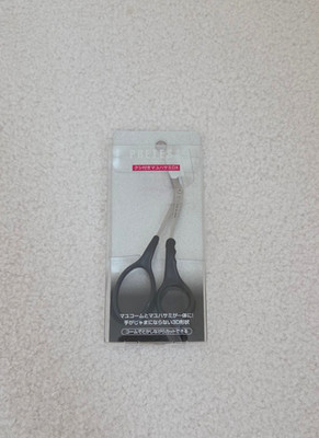 Japan Pretesa Gentle Beauty Care - Eyebrow Comb Scissors Trimmer
