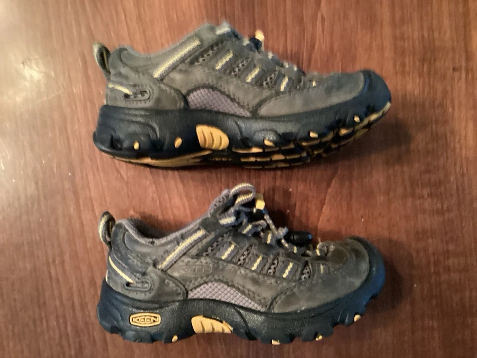 Keen Gypsum Hiking Kids Shoes Size 9 Brown And Yellow Trim - Image 2 of 4