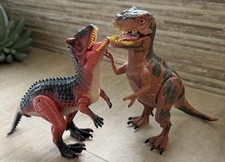 2 Jurassic Park T-Rex Carnotaurus Dinosaurs 8" Roaring Sounds Lights Works