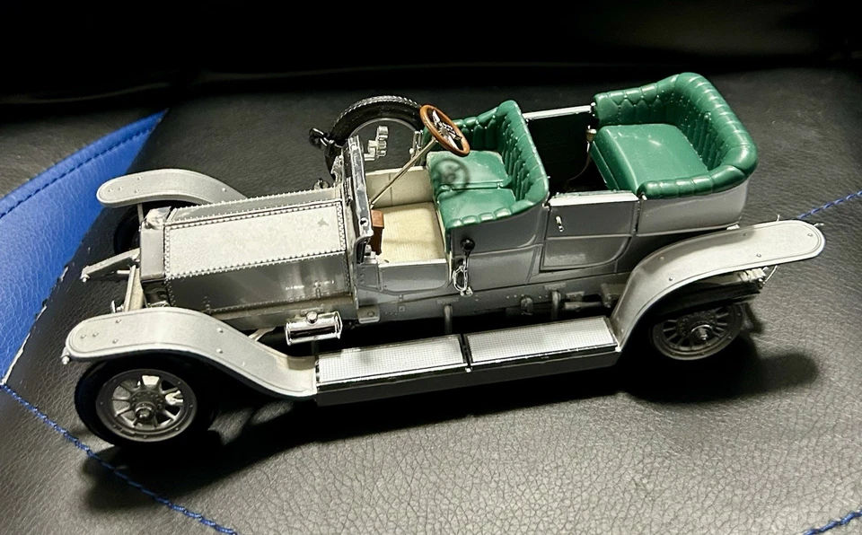 Franklin Mint 1907 Rolls-Royce Silver Ghost 1:24 Scale Diecast- See Description - Image 3 of 4